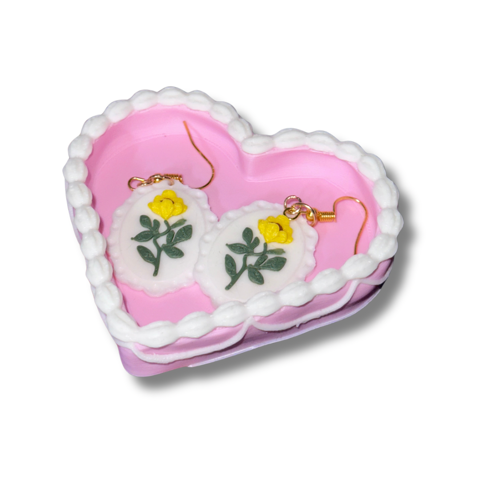 Tiny Cake Trinket Tray￼